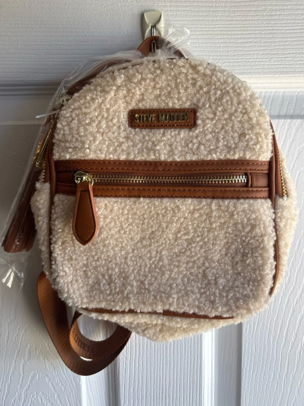 🧸Steve Madden Cream/Brown Mini Backpack Gold Hardware Zip Closure Inner Pockets